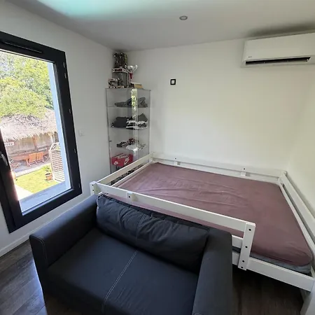 Contemporaine 20min De La Villa Aigues-Vives (Gard)