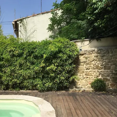 Contemporaine 20min De La Aigues-Vives (Gard)