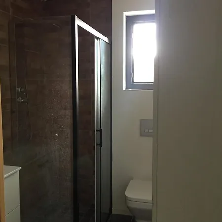 Contemporaine 20min De La Villa